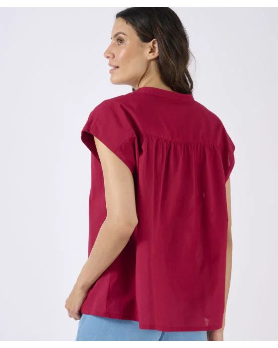 Sleeveless Blouse
